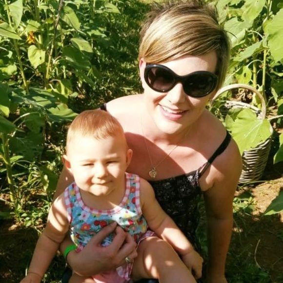 Meet your Posher, Kristy - Picture 1 of 1